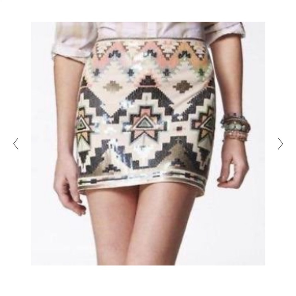 EXPRESS Astec Tribal Sequin Mini Skirt M